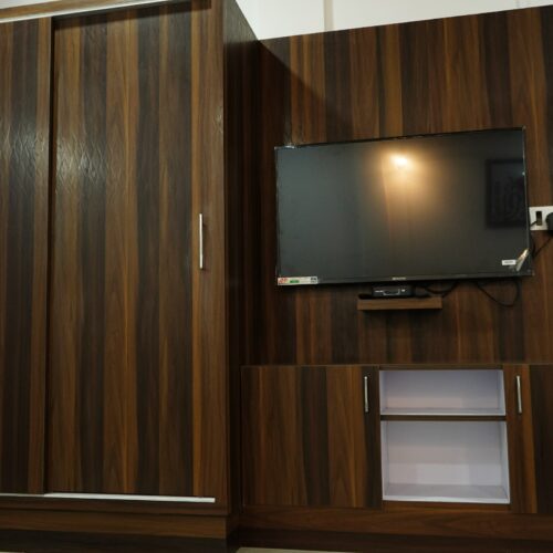 Executive Suite (First Floor)