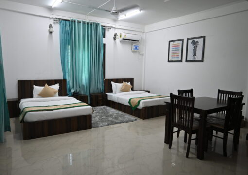 Executive Suite (First Floor)